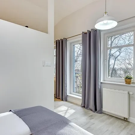 Top Modern *